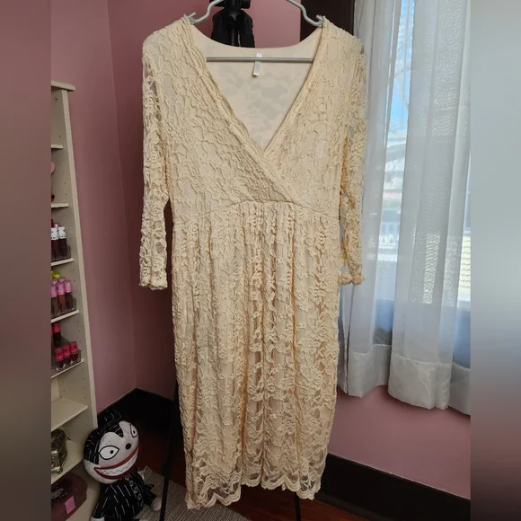 SOLD Pink Blush Creme / Off-White Dress - Picture 2 of 10